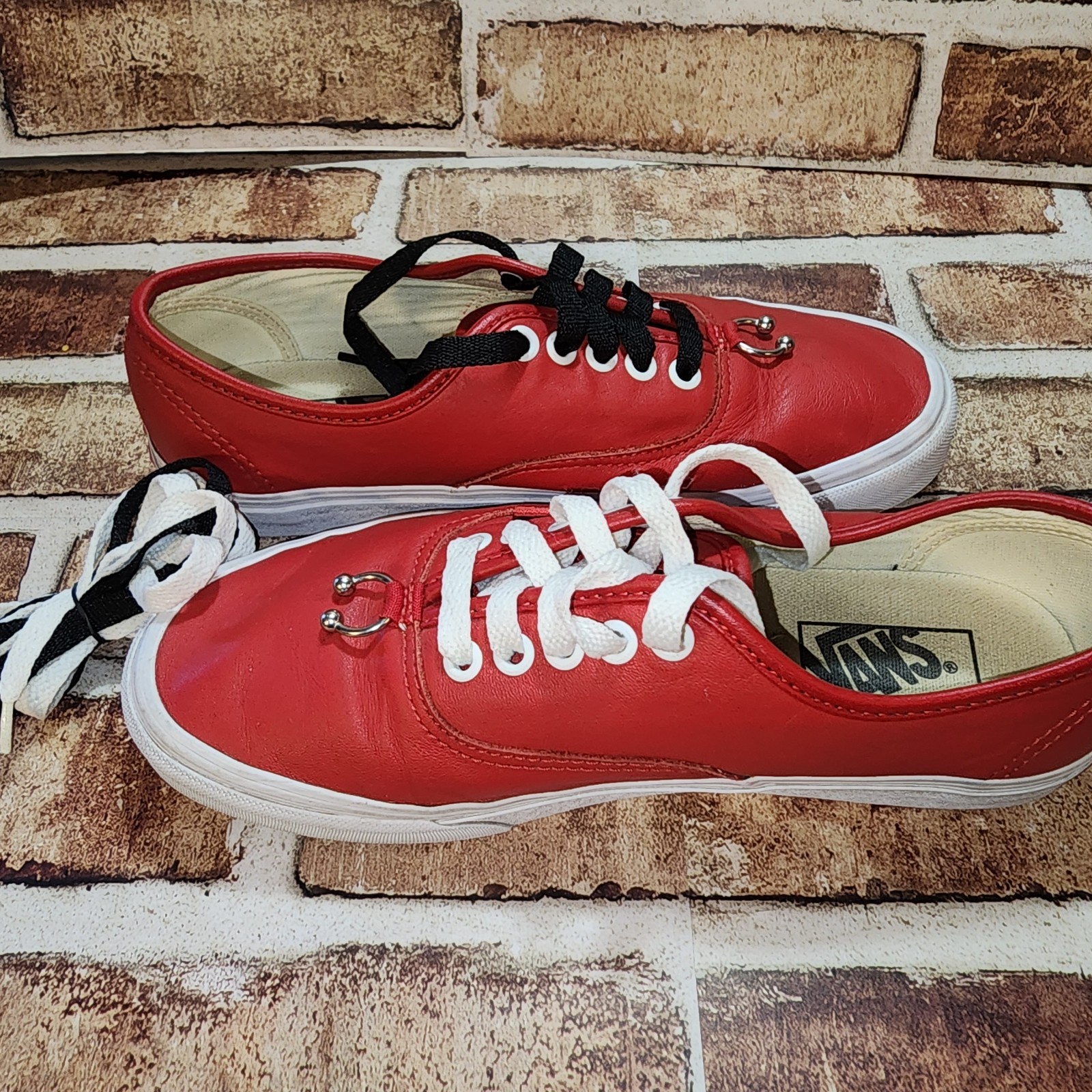 Vans Authentic Piercing Red True White Classic Skate Shoes Women 8.5 Men 7