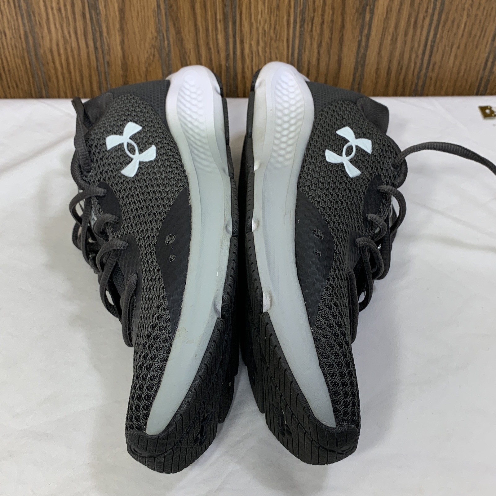 Under Armour Women CHARGED ASSERT Grey Running Shoes Size 8.5 Deluxe Foam