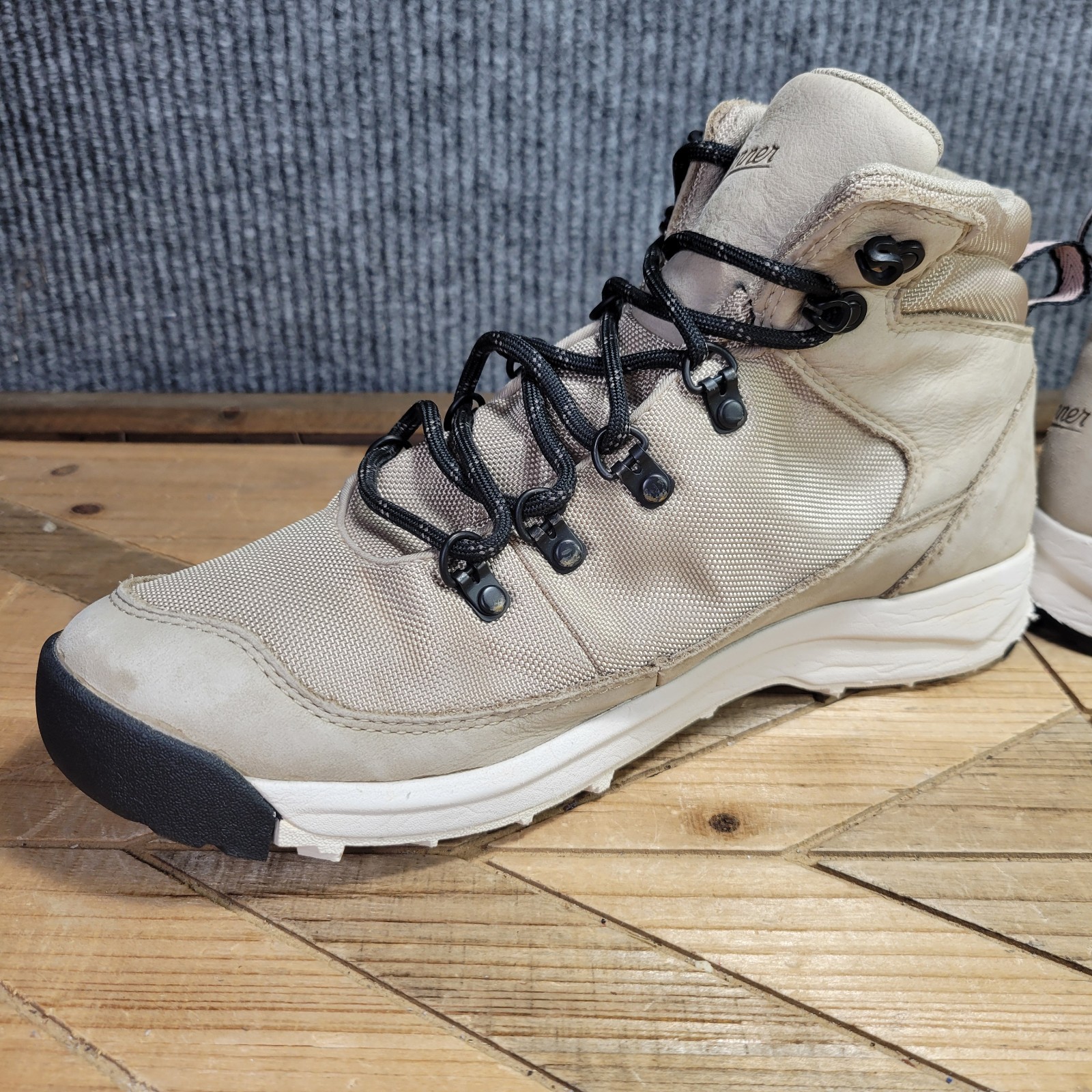 Danner Adrika Hiker Women’s 10 Hiking Boots Plaza Taupe Leather Ankle Lace Up