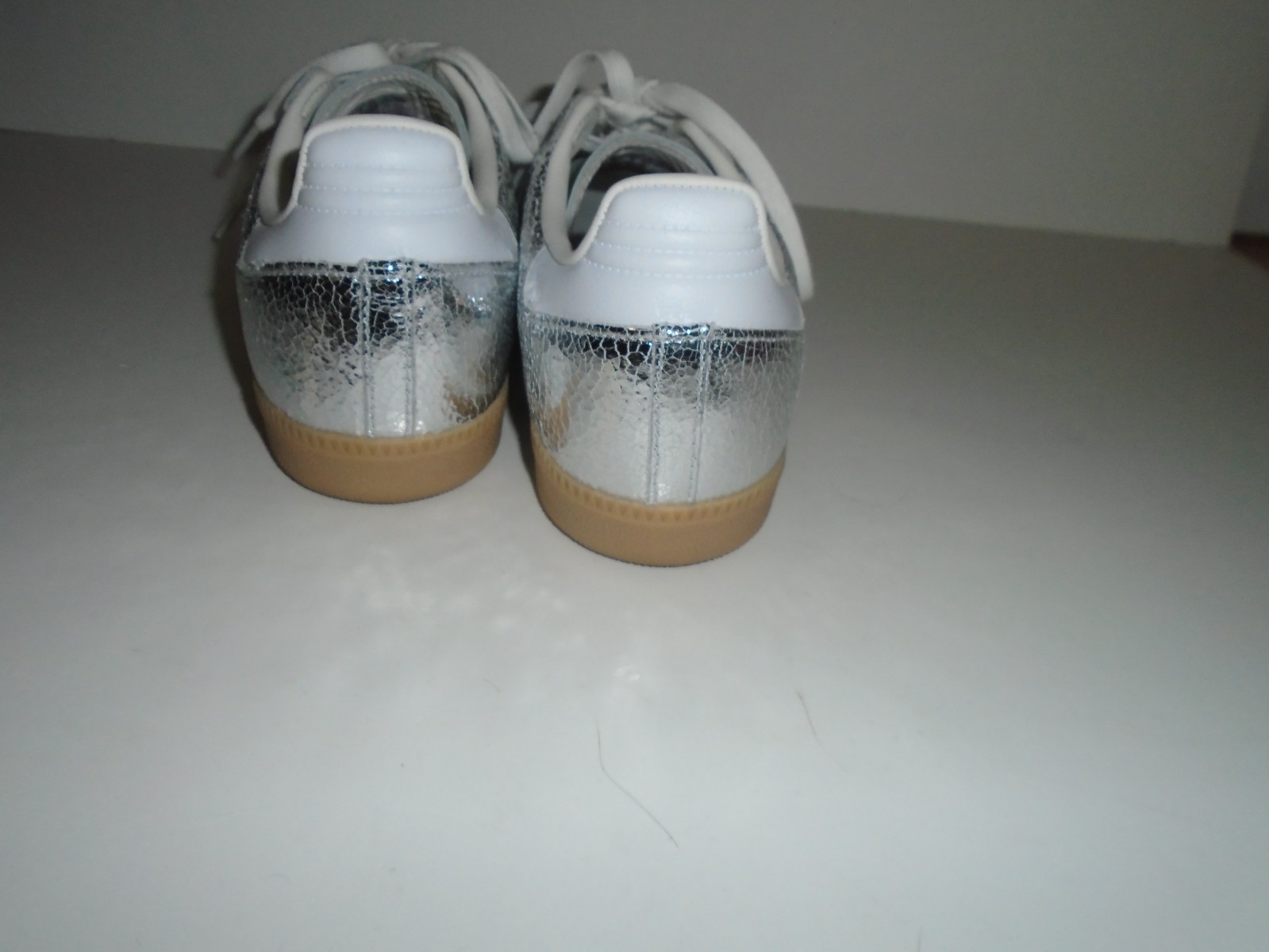 Adidas SAMBA OG Silver Cracked Metallic Sneaker Size 9 1/2