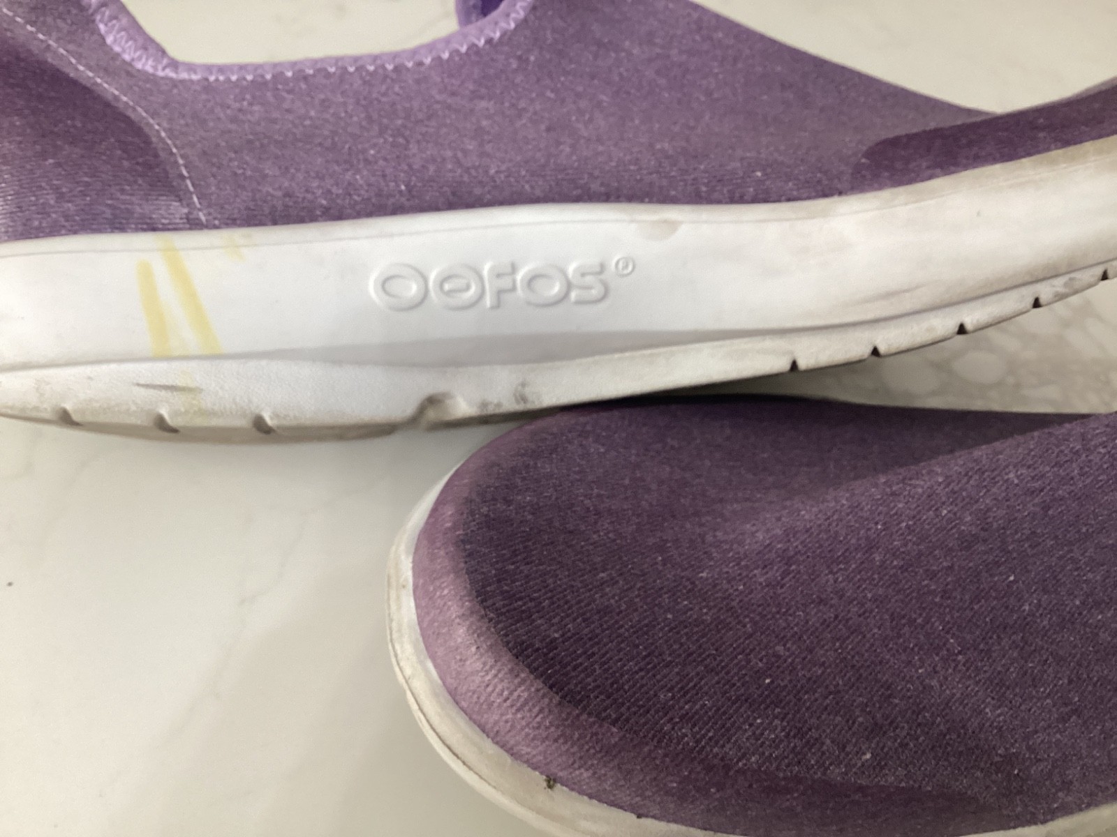 Oofos Oomg EeZee Low Recovery Sh purple Women’s Sz 10 EU 41