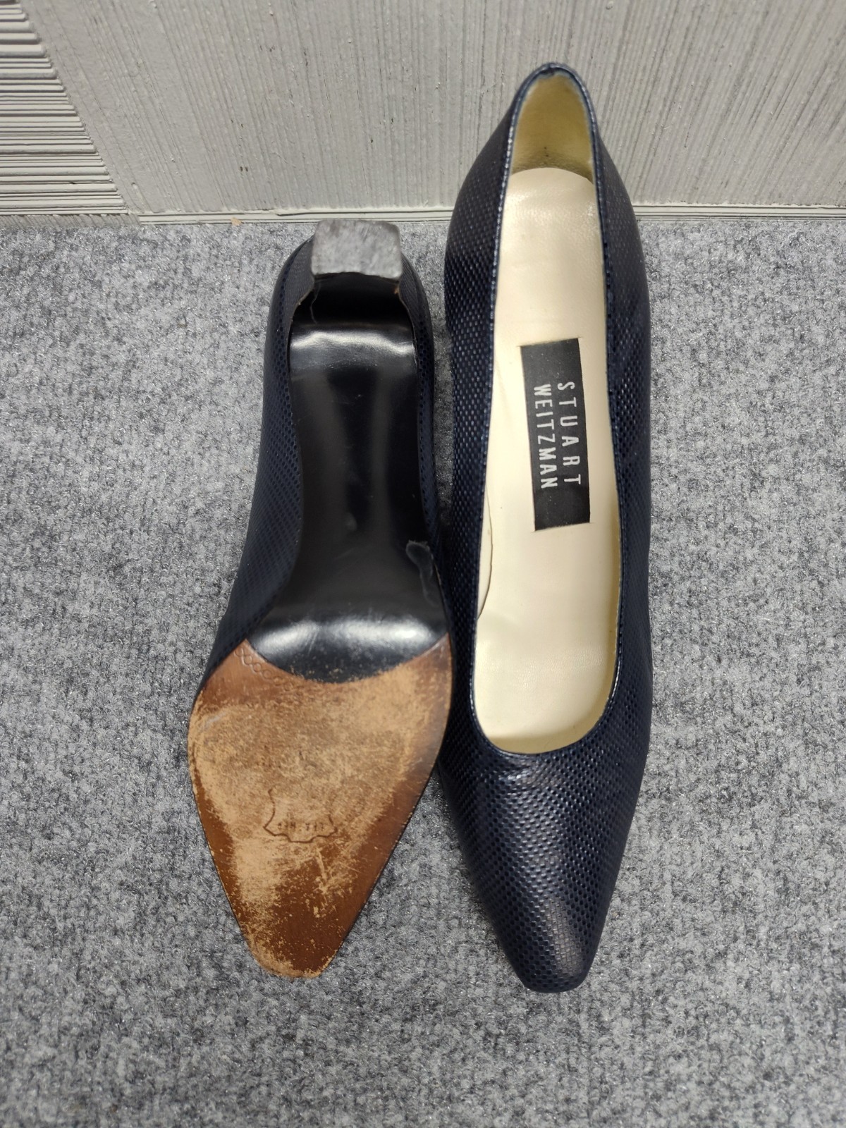 Stuart Weitzman Women Pump Shoe 8B Black Leather Slip On Formal Business Office