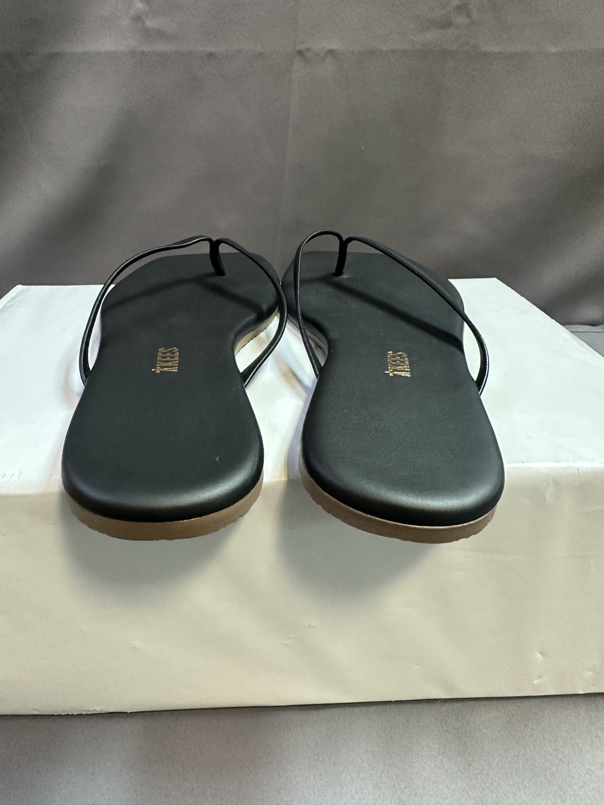 New TKEES Square Toe Lily Women’s Black Leather Thong Sandals/Flip Flops – US 9