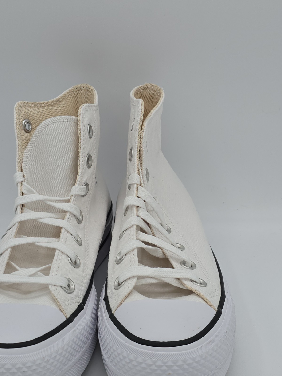 Converse Chuck Taylor All Star Lift Hi White Shoes Women’s – 560846C, Size 6