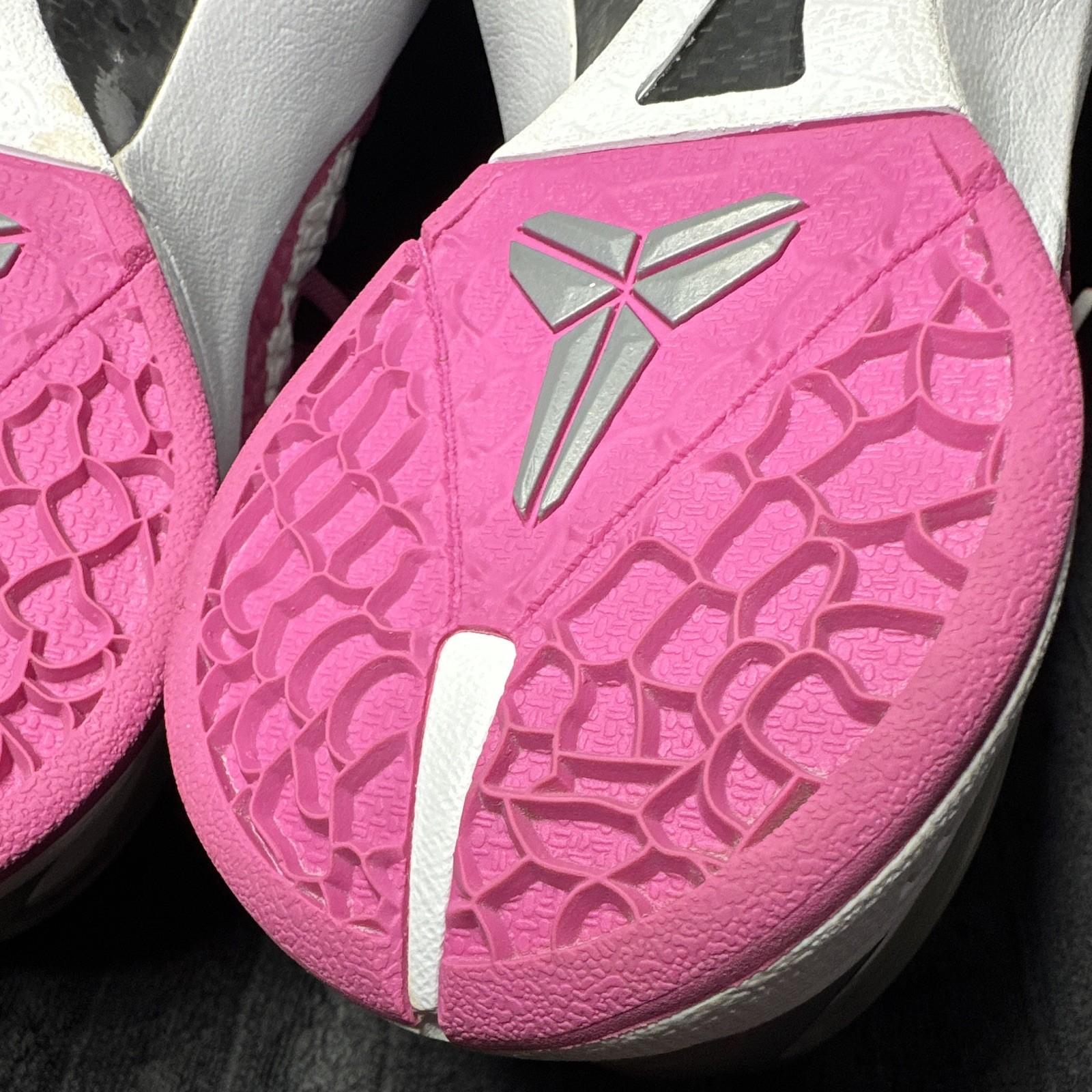 Nike Zoom Kobe 6 Think Pink Women’s Low men size 11.5 100000000% authentic