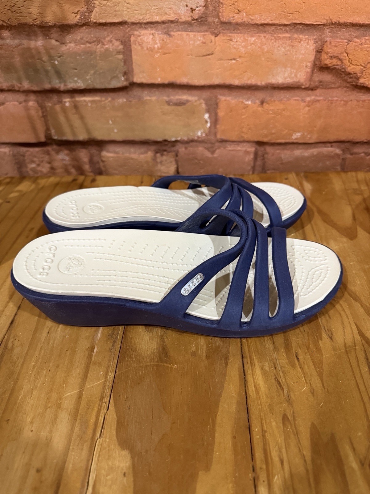 Crocs Rhonda Women’s Size 6 Navy Strappy Sandals Wedges Slip On Waterproof