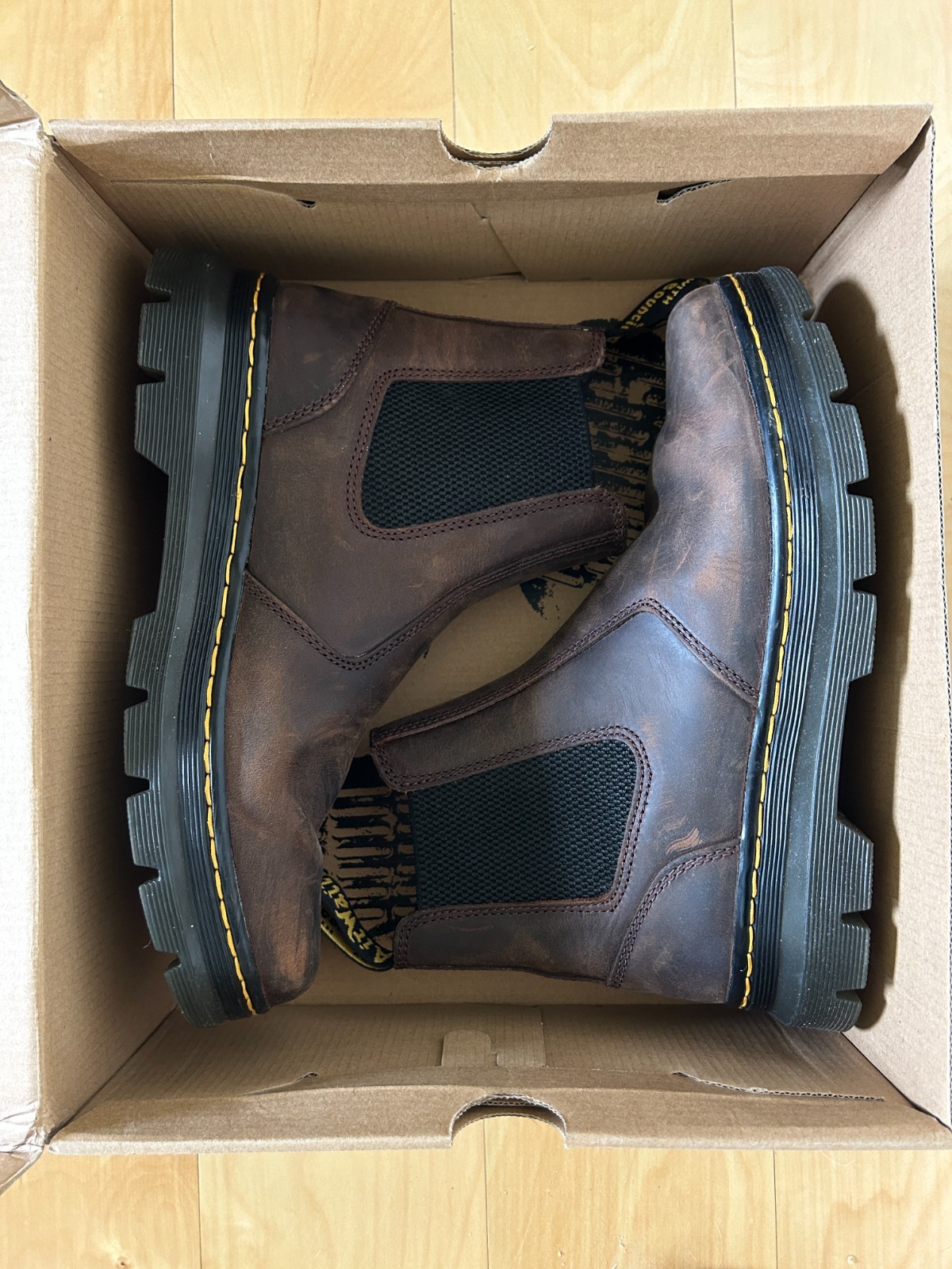 Dr. Martens Embury – Dark Brown Suede Boots – Women US size 10 – Barely worn