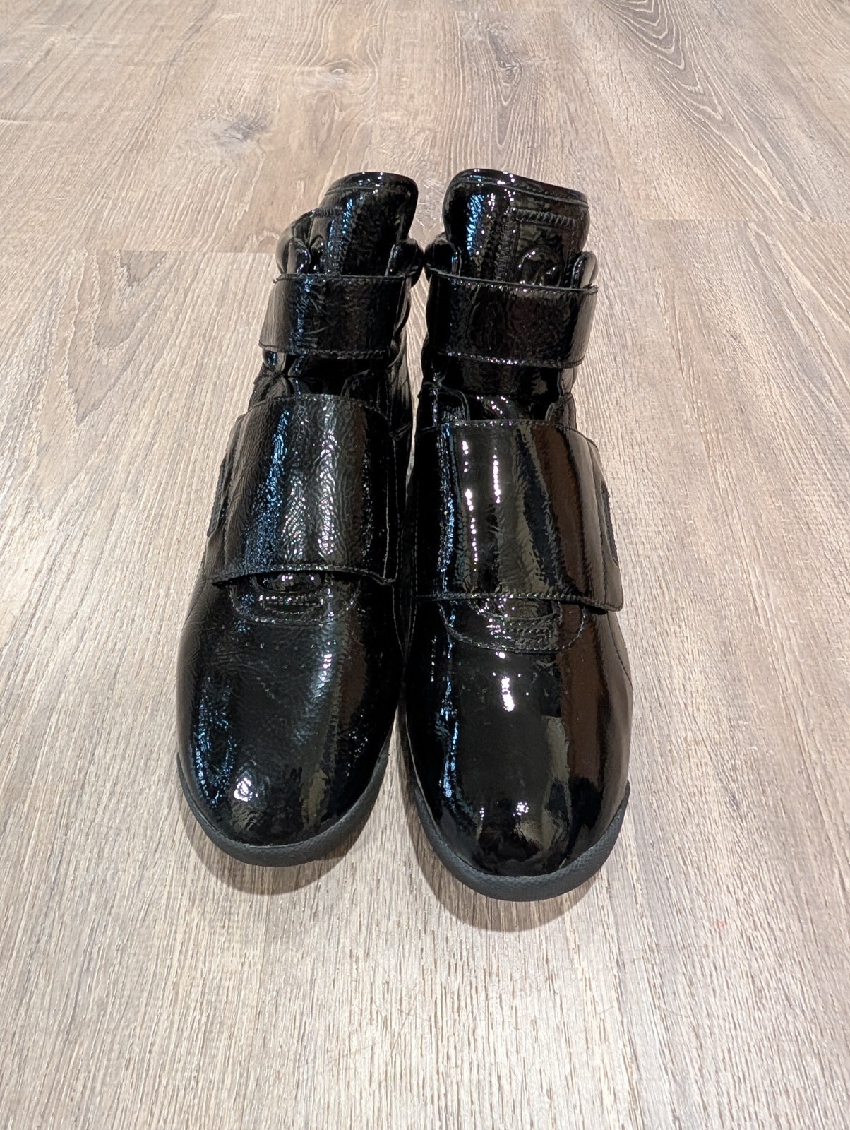 Michael Kors Gentry Black Patent Leather High-Top Wedge Trainer Sneakers 11
