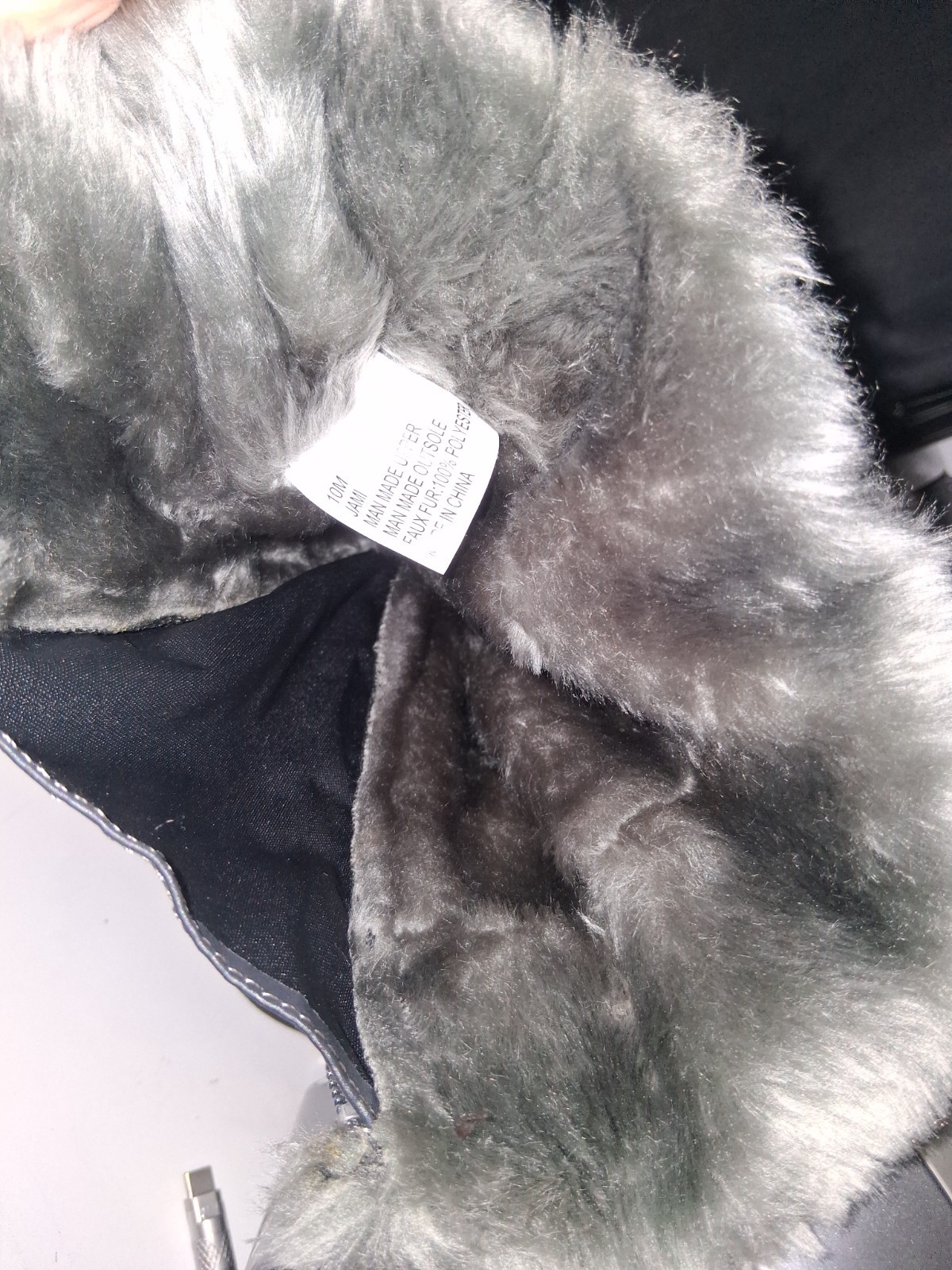 Totes women’s gray Lace Up side Zip High winter fur lined snow Boots size 10