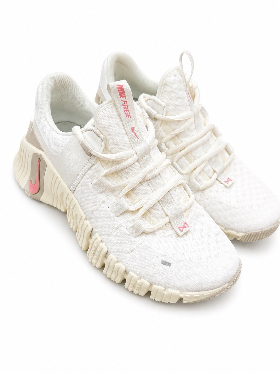 Nike Free Metcon 5 Sail Sanddrift Womens DV3950 100 Sail Sanddrift Coconut Milk
