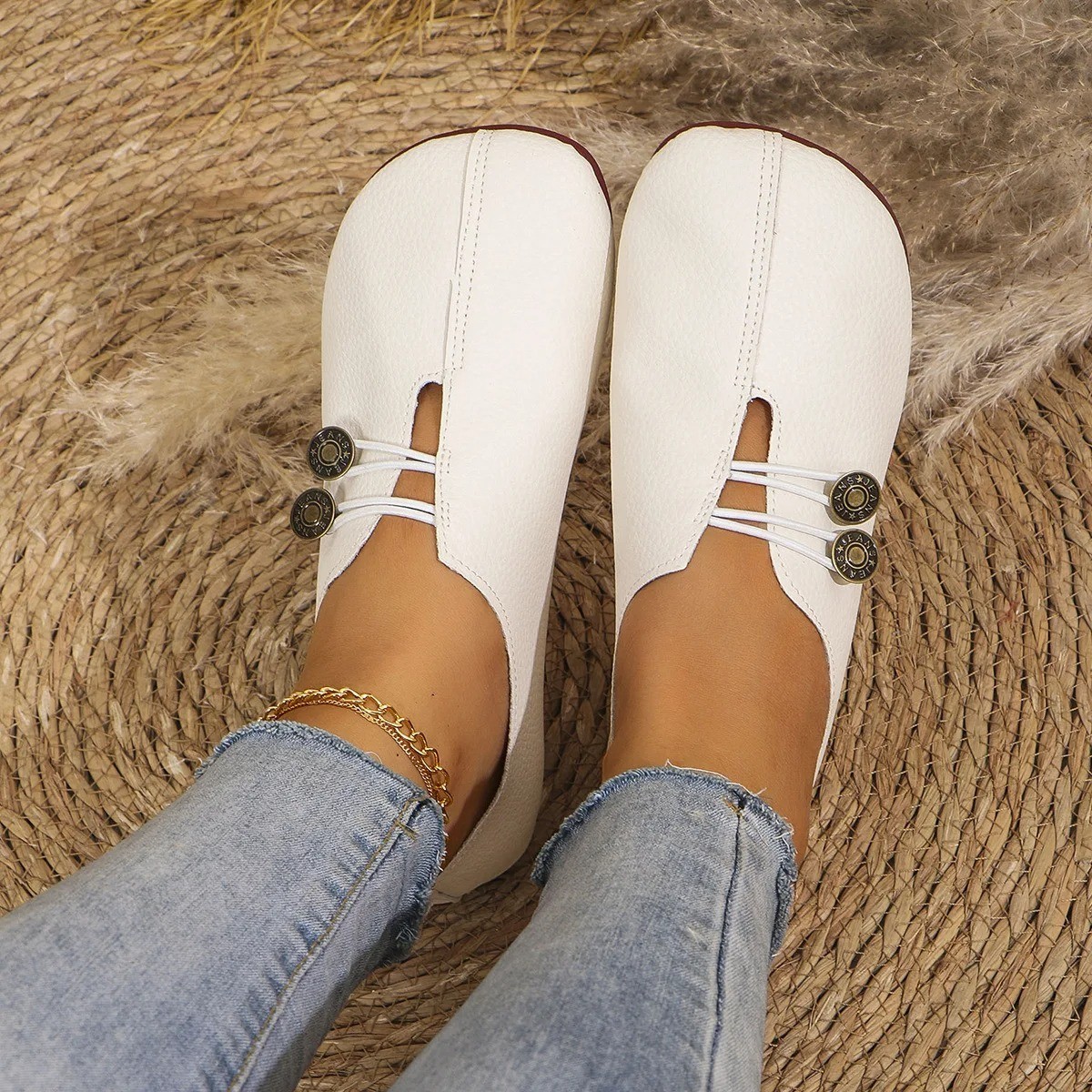 Women Soft Leather Slip On Flats Round Toe Comfortable Casual Daily Shoes Summer