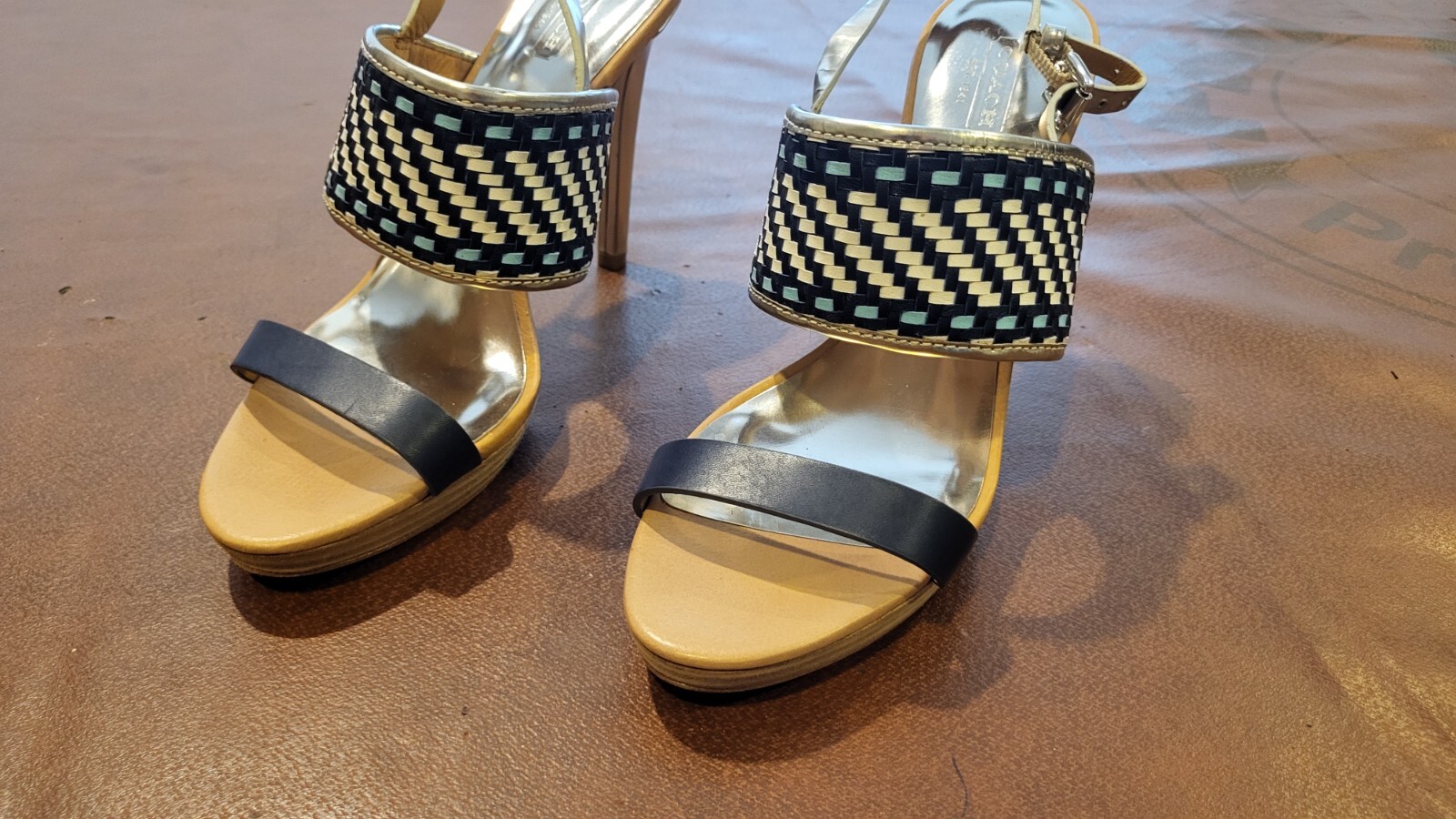Coach Steffi Blue Tan And Silver Slingback sandal Pump SZ 9.5 4″ HEEL, EUC!