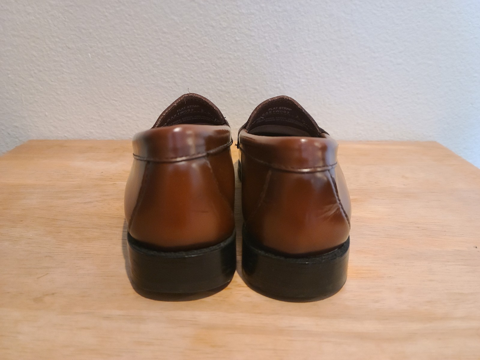G.H. Bass & Co Women’s Weejuns Penny Loafers Brown Leather, Size 6M
