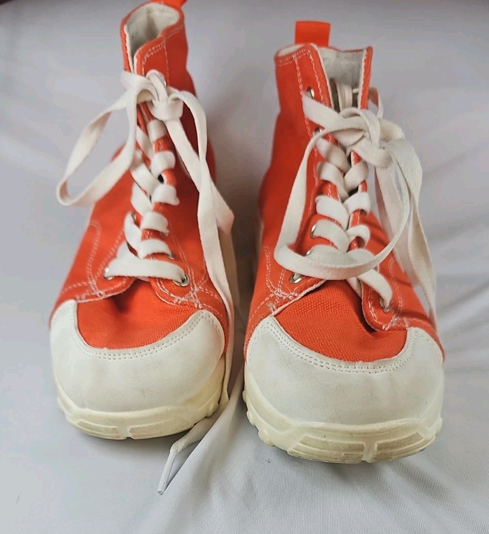 Fashion Classic Orange High Top Canvas Air Cushioned Heel Sneakers Size 40 – 8.5
