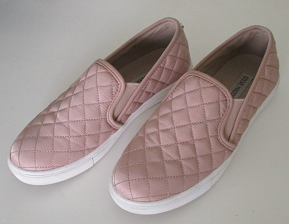 Steve Madden Womens Mauve Quilted Textile Flat Casual Loafer Shoe – Size 8M