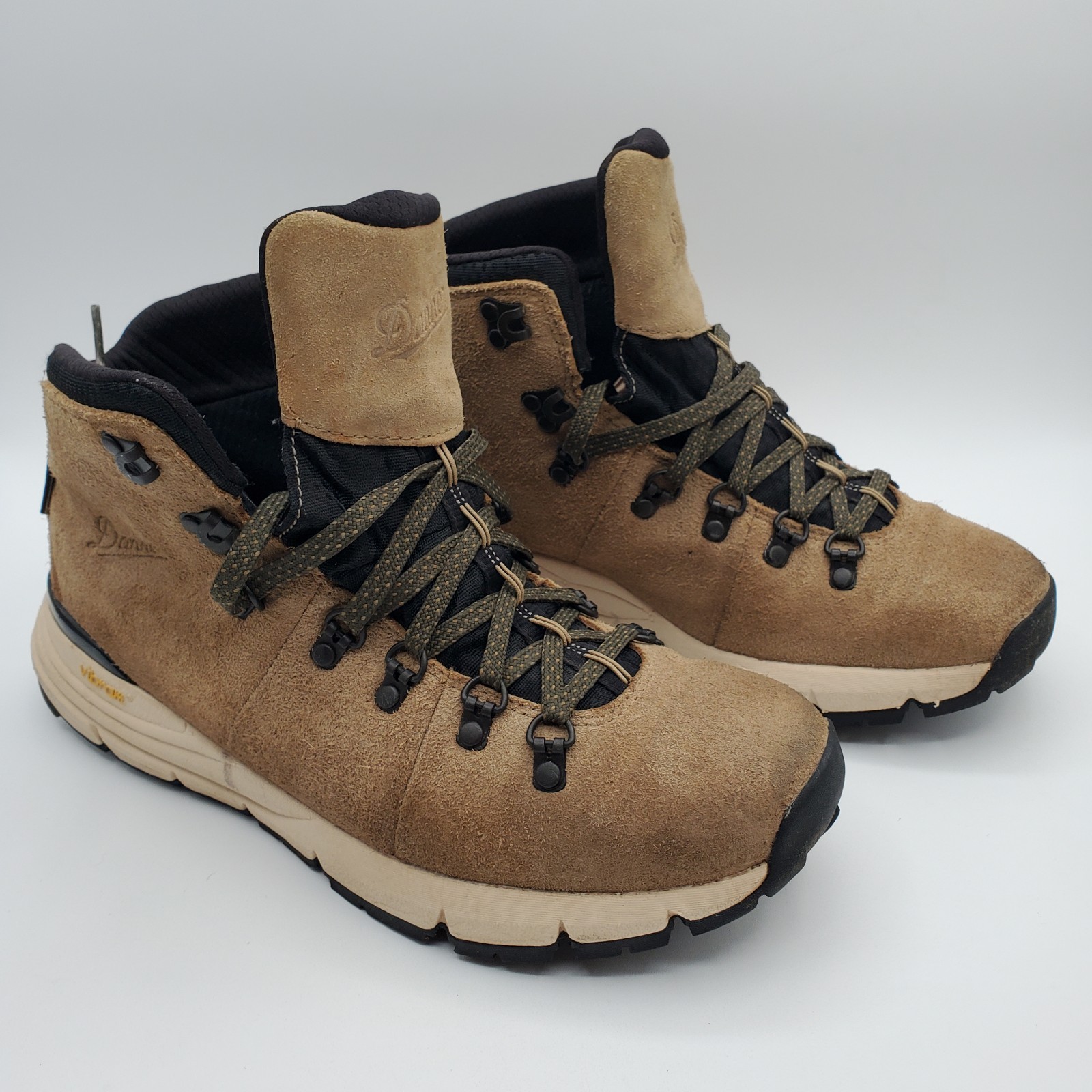 Danner Hiking Boot Womens 9.5 Brown Suede Mountain 600 Antique Bronze 4.5″ Shaft
