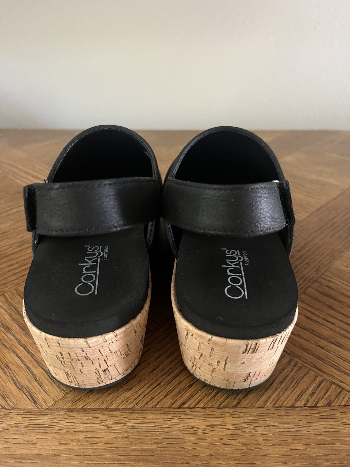 NIB! Corky’s Low Temps Black Clogs – Size 8