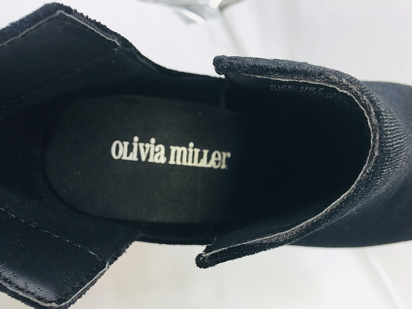 Olivia Miller Women’s Black Faux Suede Slip On Booties Sz 7 Open Slit on Sides