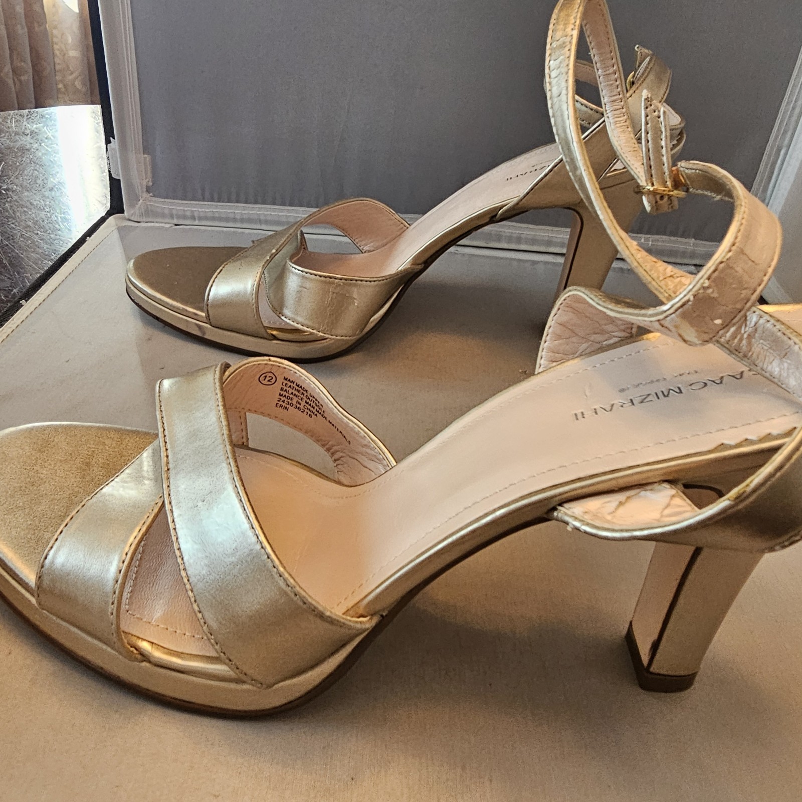 ISAAC MIZRAHI for Target Size 12 Erin Leather Outsole Man Made Upper Made China