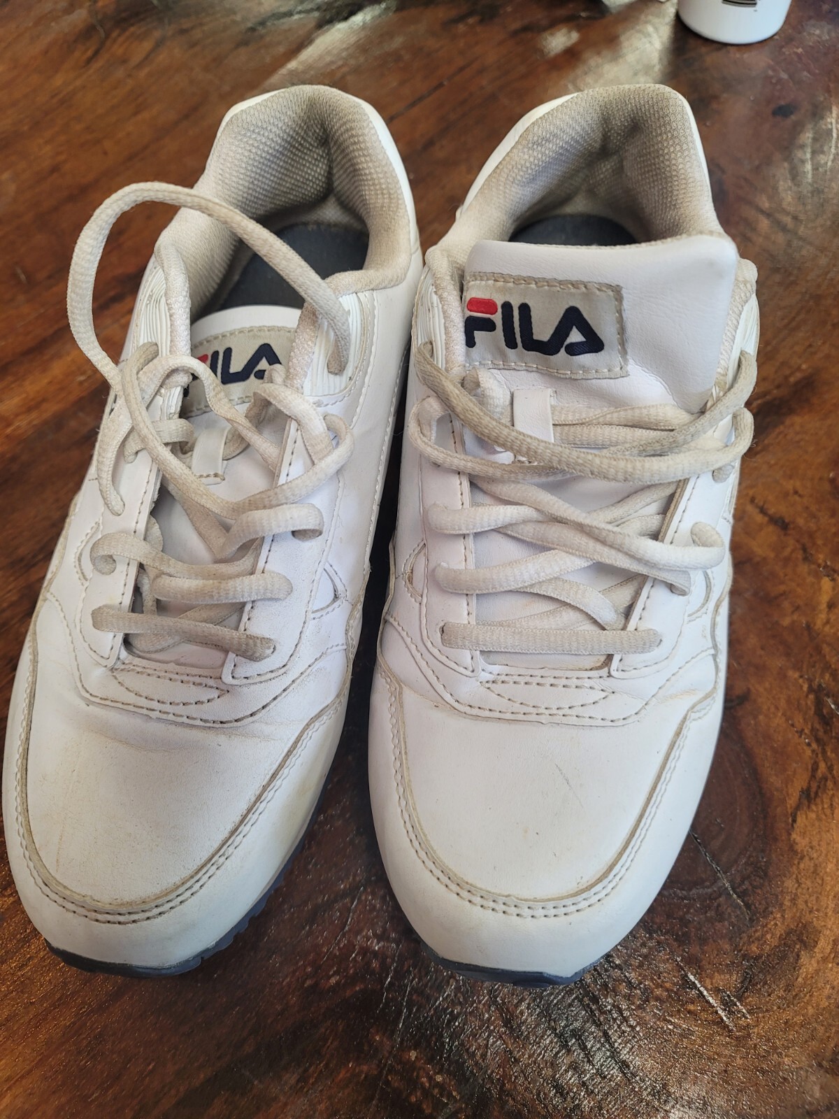 Fila Womens Disruptor 2 White Casual Shoes Sneakers 5FM00002-125 Sz W 8.5 Used