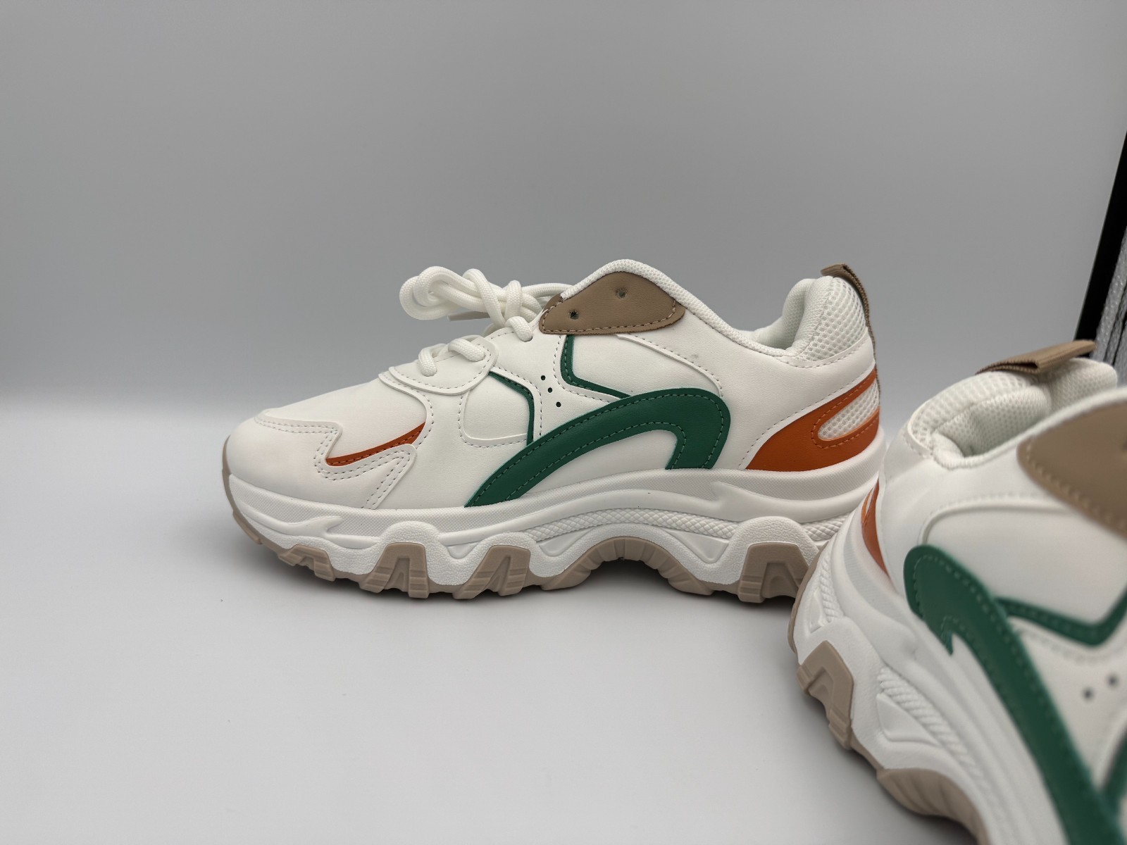 Women’s Chunky Platform Sneakers Size 7.5 White Green Orange Retro Dad Shoes US