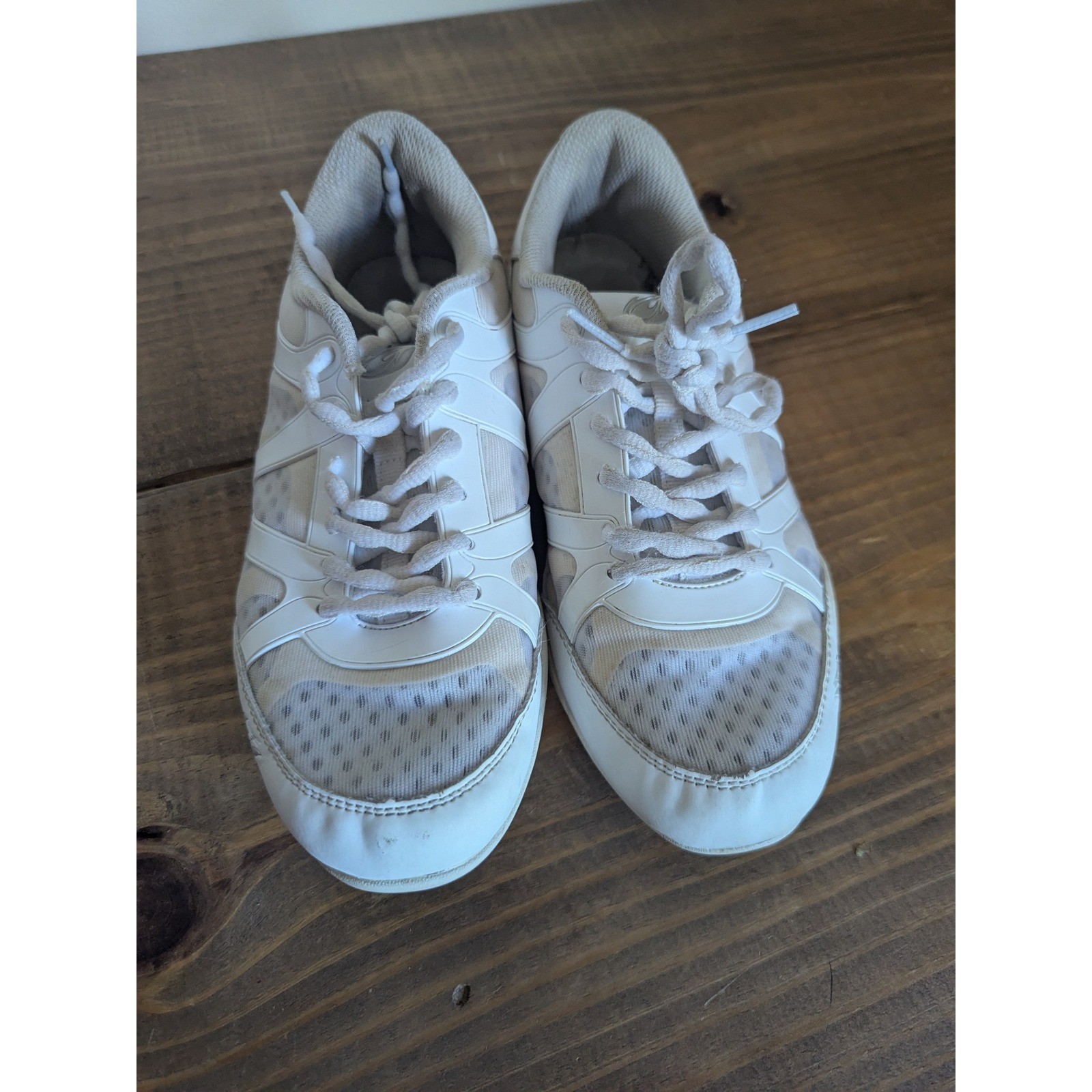 Eight Count Elevate Cheer Dance Sneakers White Athletic Shoes Women A8