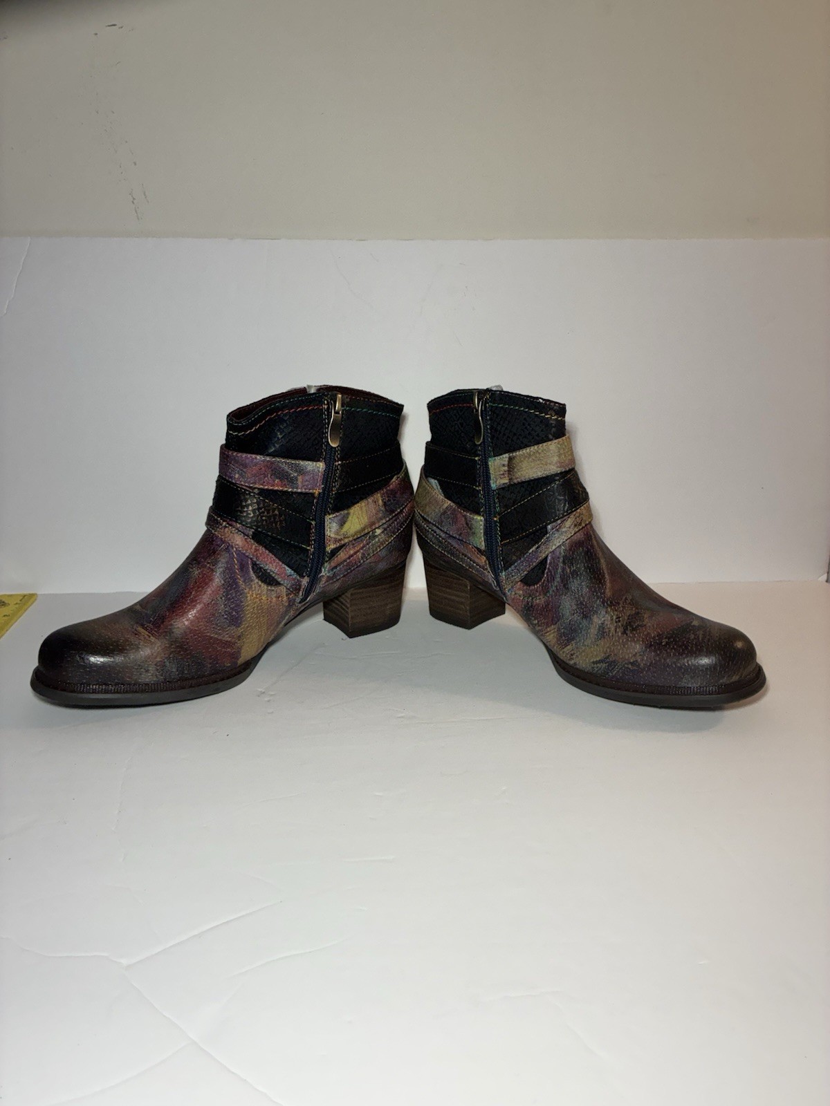 L’Artiste Shazzam Ankle Boots Womens Sz 40 US 9 Multi-Colored Spring Step Zip