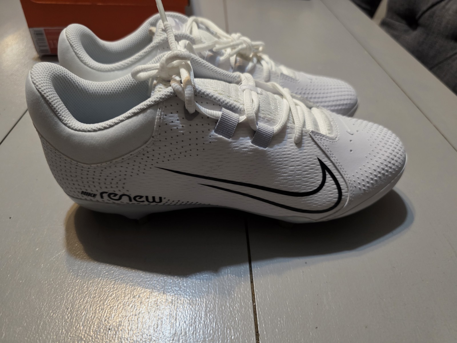NIKE Hyperdiamond 4 PRO Softball cleats Womens size 11 White Platinium