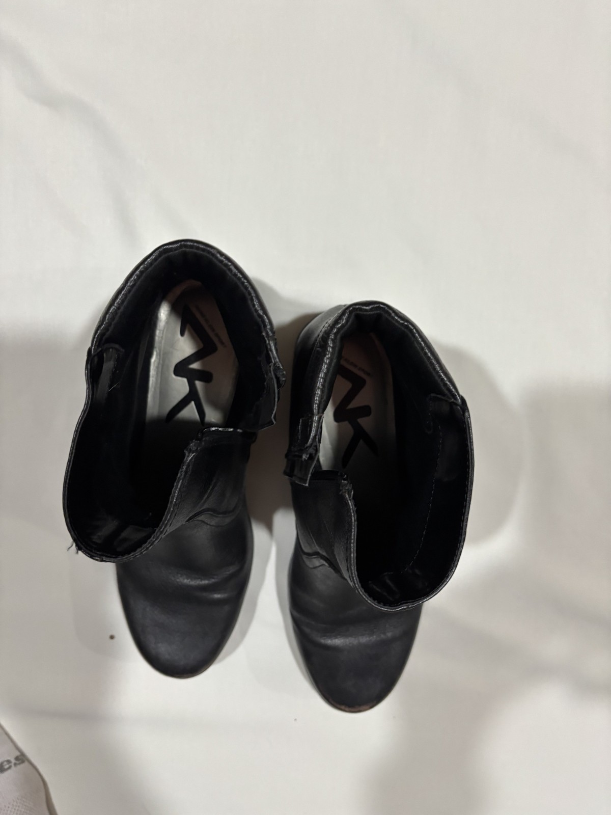 Women’s Black Leather Anne Klein LaConte Ankle Boots Sz. 9M