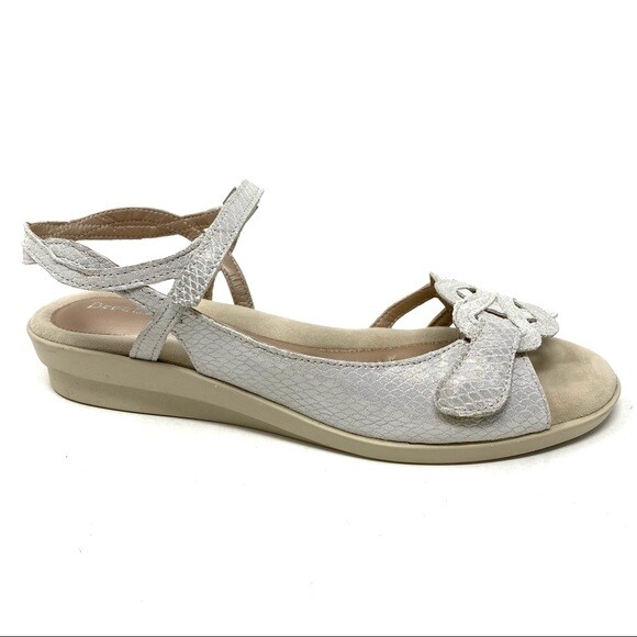 Beautifeel Kali Silver Snake Print Wedge Sandals Z4299* Size 5 – 5.5 US / 36 EU