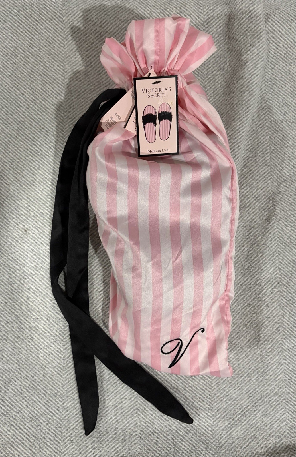 Victoria’s Secret Light Pink & White Striped Satin Slippers – Size Medium 7/8