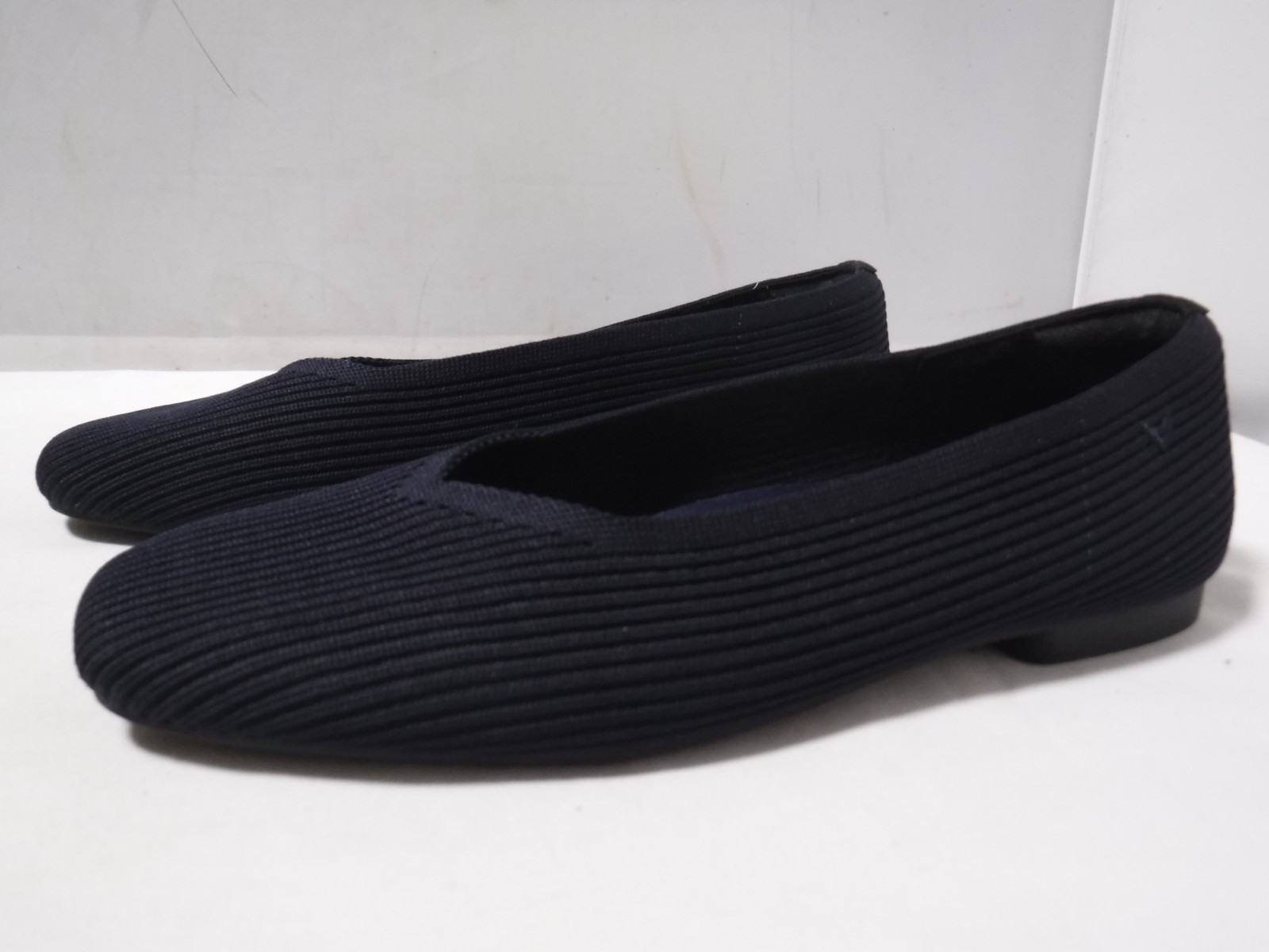 Women’s VIVAIA Margot Navy Blue V-Cut Ribbed Knit Square Toe Ballet Flats 38 7