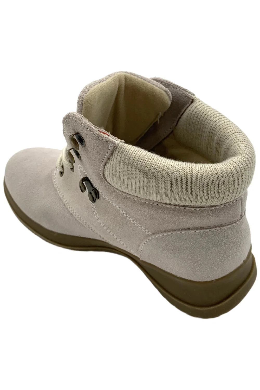 Wanderlust Women’s Boston Suede Ankle Boots Winter White