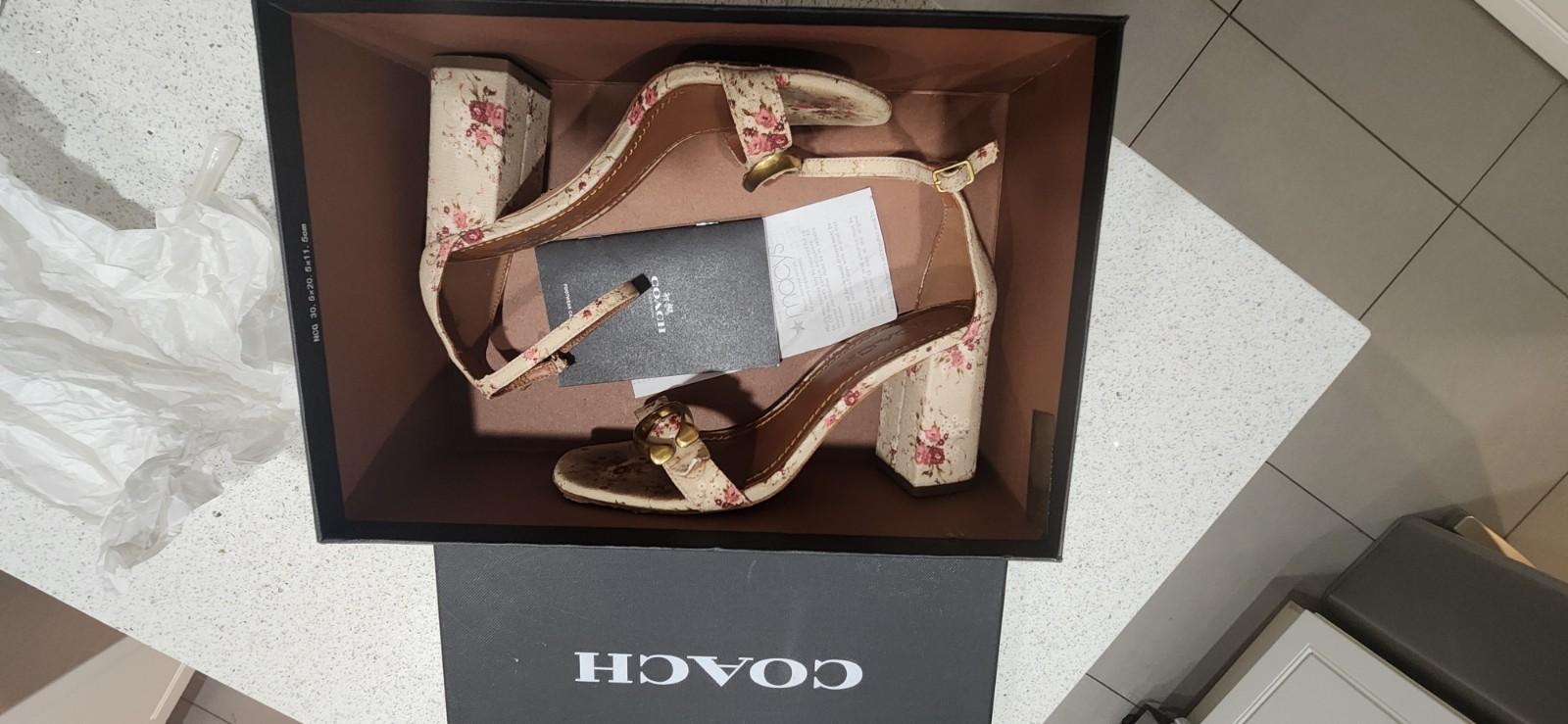 Coach Floral Block Heel Sandals Women’s 7,5 Cream Canvas Gold C Logo Ankle Strap