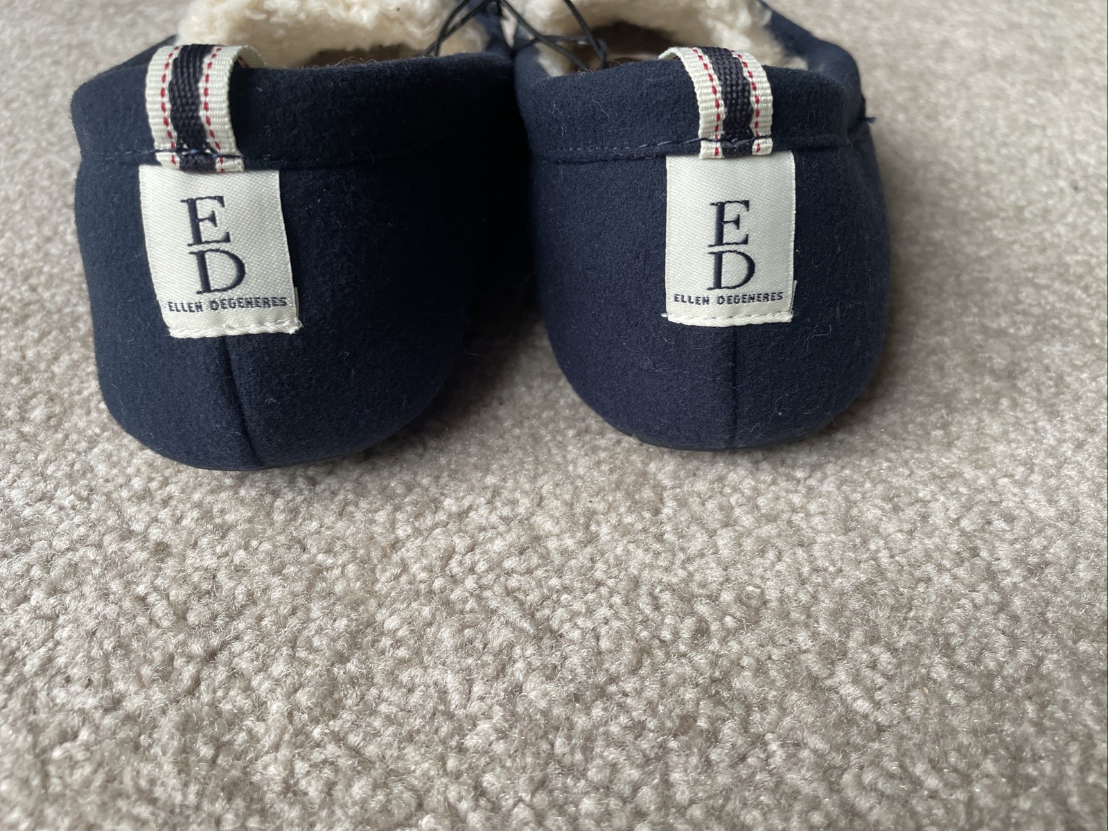 ED ELLEN DEGENERES Winslett Lagoon Limited Edition Dog Collection Slippers M 7/8