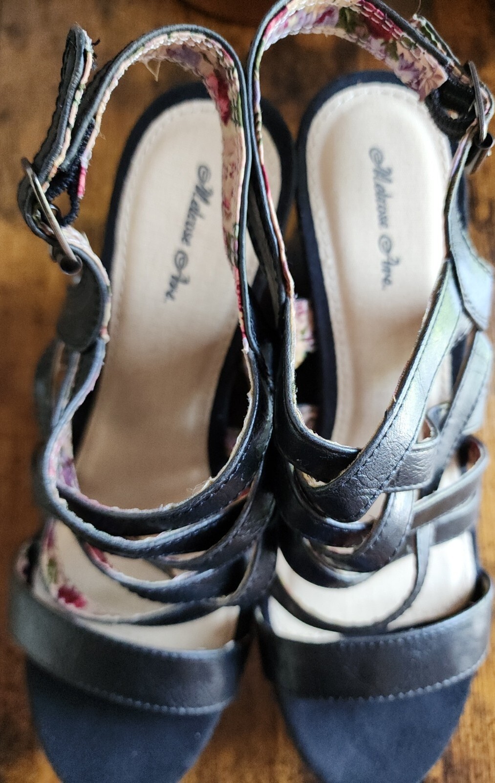 MELROSE AVE ~ Ladies’ Size 8 1/2 ~ HERMOSA ~ 4.25″ Wedge Sandal ~ 1.75″ Platform
