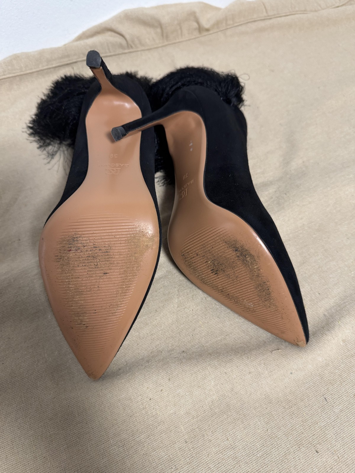 BASCONI Shoes Womens Size EU 39 Black Suede Tassel Pumps Stiletto 2671-13de-1
