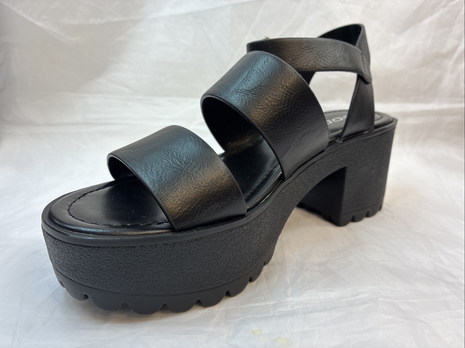 SODA-ADALYN Women PLATFORM Ankle Strap Sandal 2 BAND Big 3″ Hi-Chunky Block Heel
