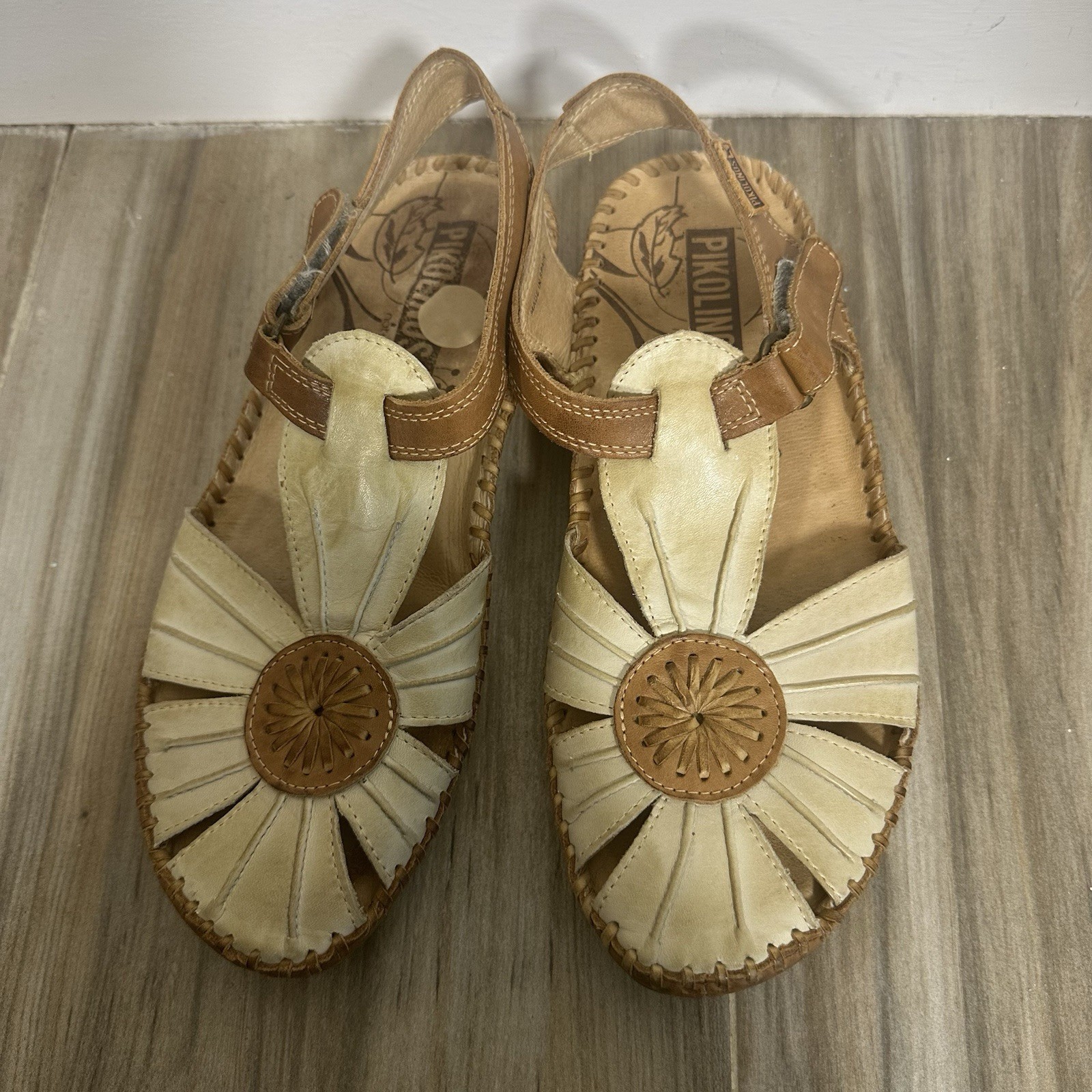 PIKOLINOS EU 37/US 6.5- 7 White & Brandy Leather Floral Sandals Casual Travel