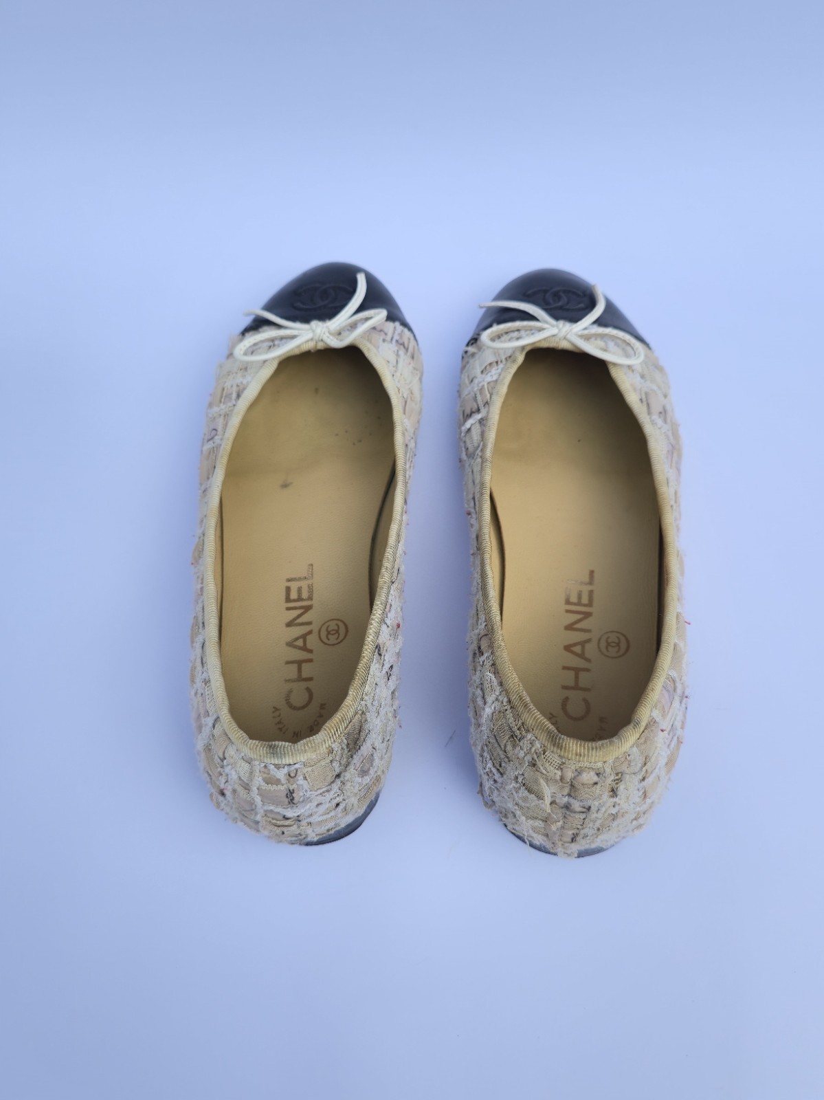 CHANEL Beige Black Tweed Cap Toe Ballerina Ballet Flats Size EU 37C
