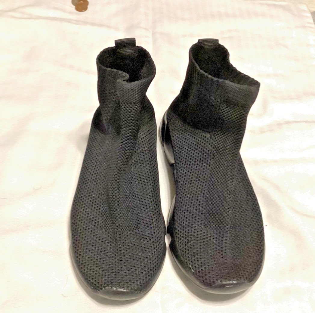 Fashion Black Ladies Sock Shoe Boots Knit Lightweight Slip-On Casual SZ 36 NWOB