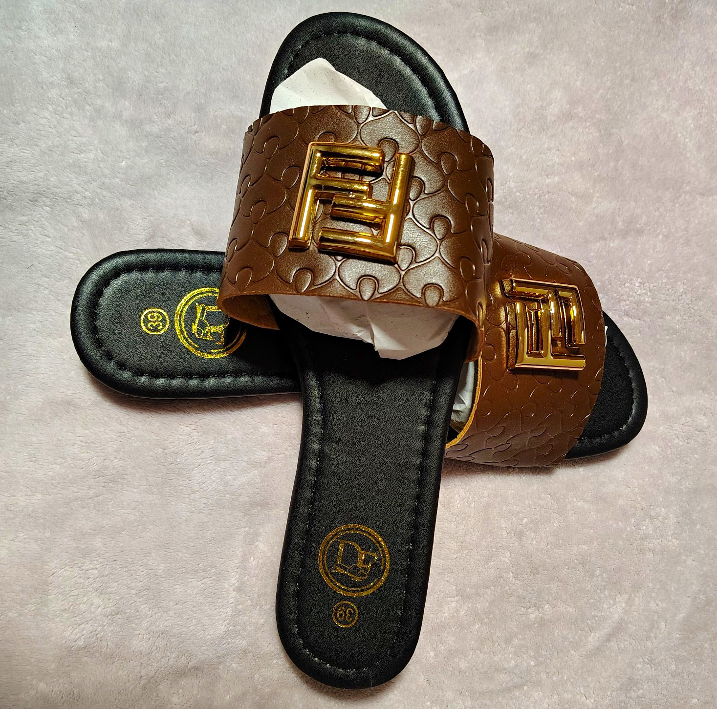 Women’s Brown Slide Sandals Gold Logo Buckle Accent Slip-On Flat US 8 EU 39