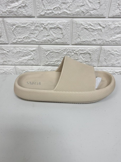 Women’s Snega Beige Foam Slides US 10 / UK 8