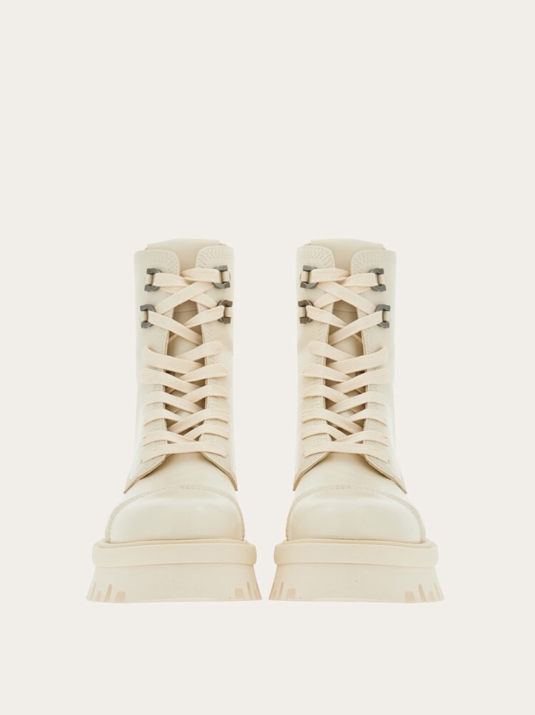 FERRAGAMO WOMEN’S OFF WHITE LEATHER COMBAT BOOTS MSRP $1330