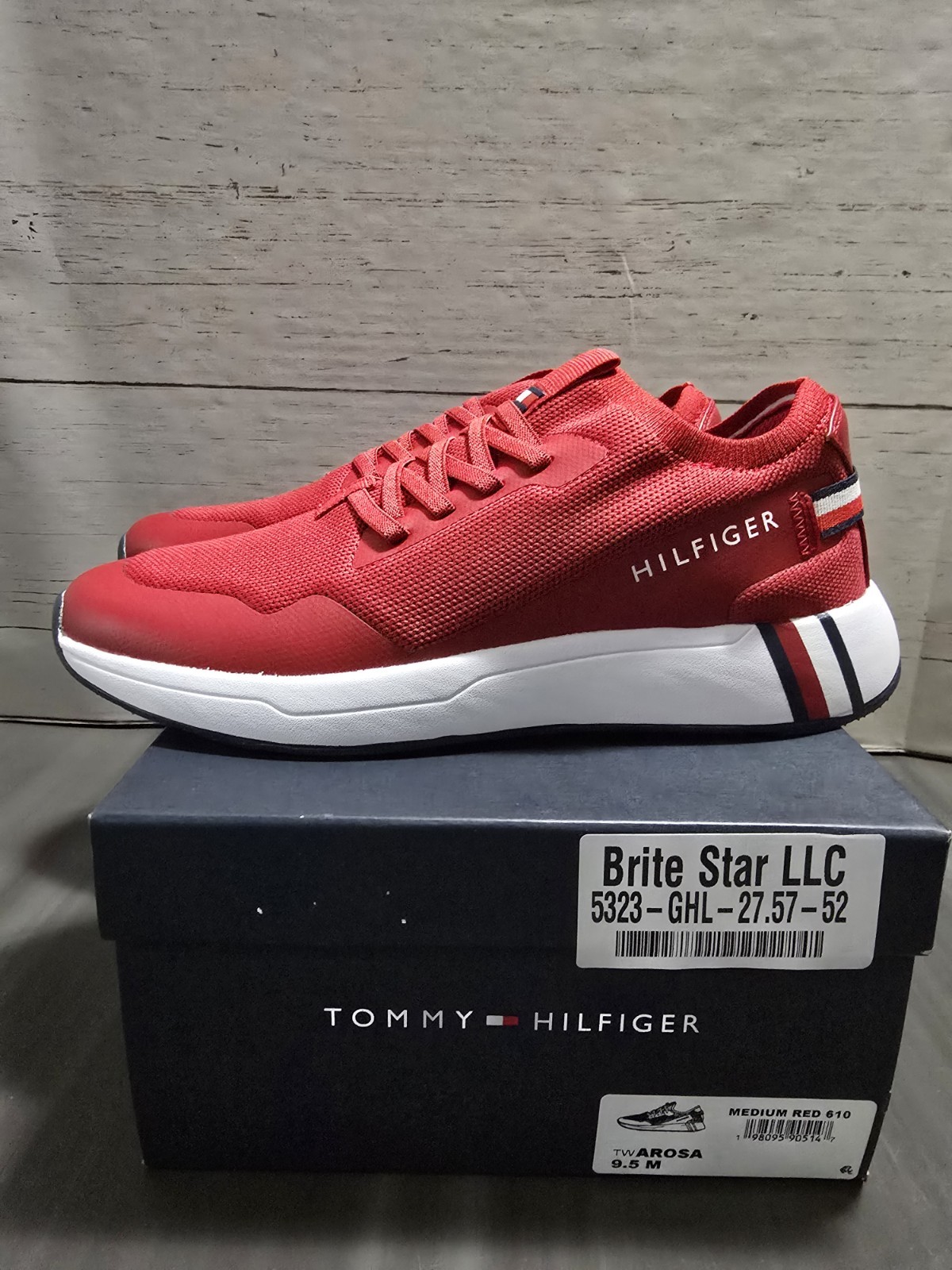 NEW Tommy Hilfiger Tw Arosa Medium Womens Red 9.5 Slip On Sneaker Light comfort