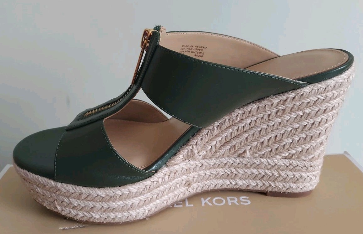 MICHAEL KORS BRADLEY GREEN GOLD MK LOGO Zipper PLATFORM SLIDES 7.5 I LOVE SHOES