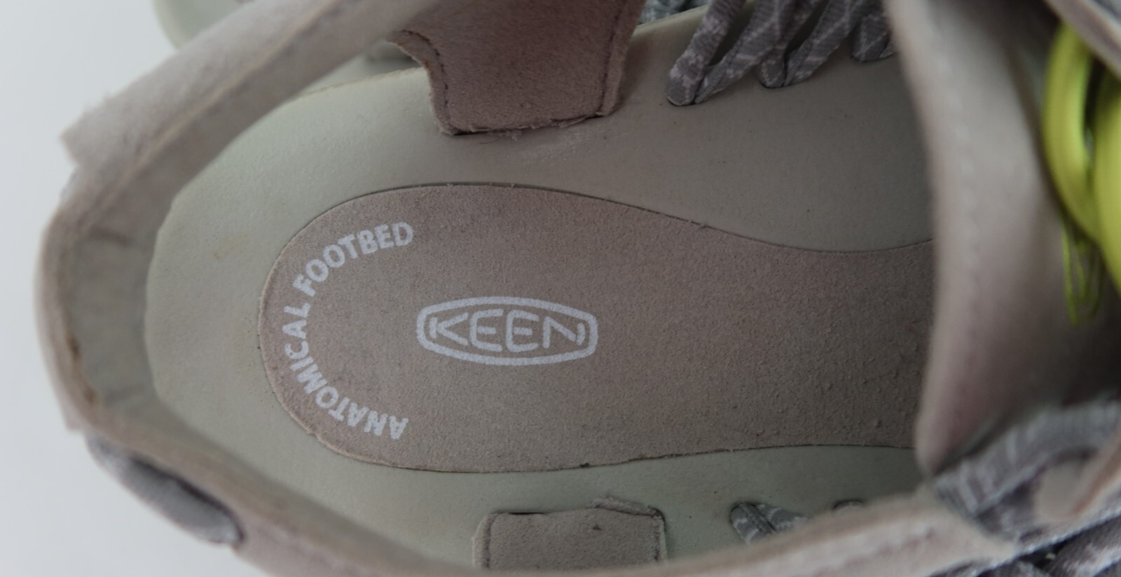 Keen Women’s Uneek 8MM Rock Sandals Vapor / Chartreuse Size 10.5