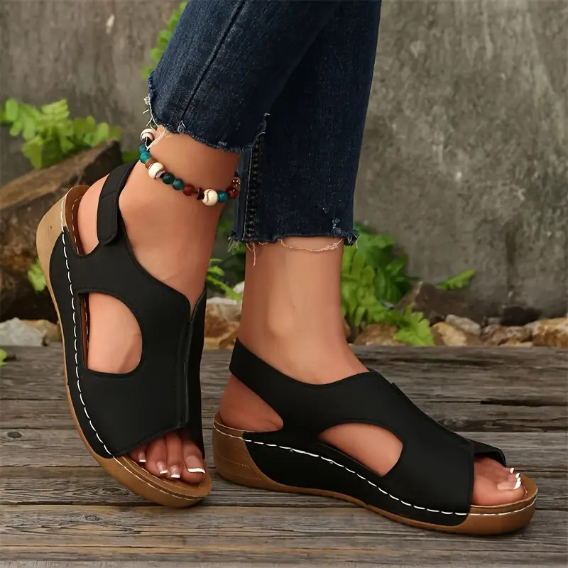 Slippers for Women Wearing Flip Flops for Summer, New Sandals for Women