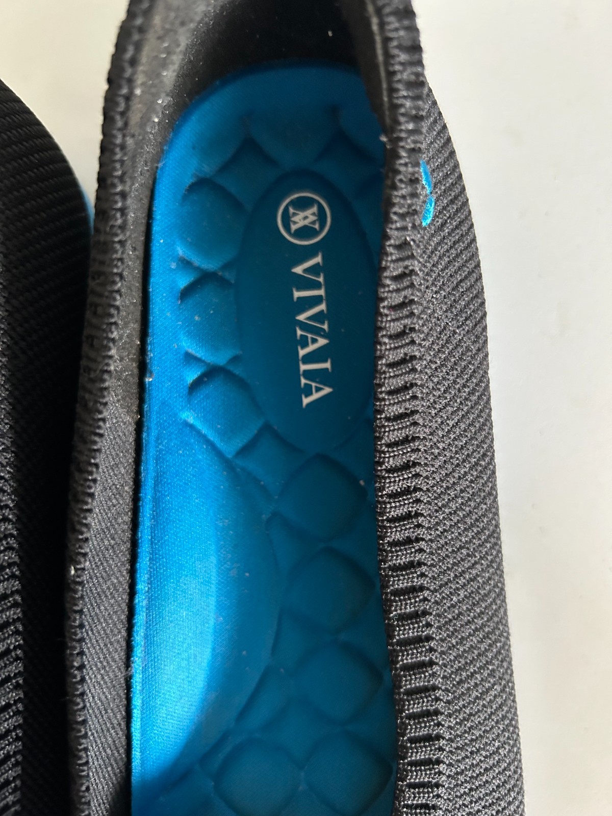 Vivaia womens pointed toe flats, back with blue detail, size 8.5, excellent cond