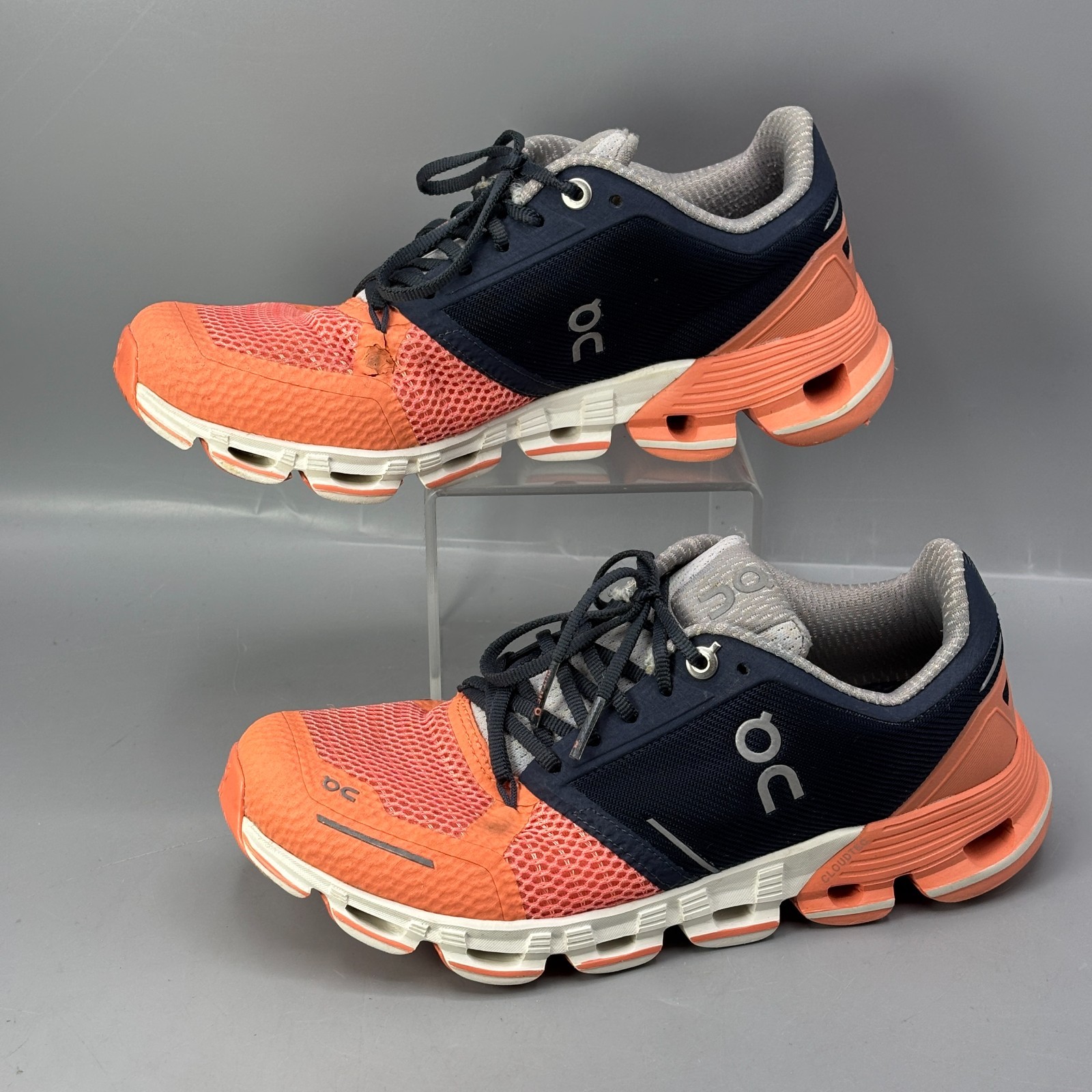 On Cloud Swiss Engineering Cloudflyer Running Sneakers Womens 5 Orange Gray